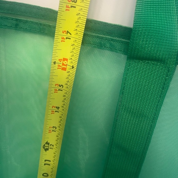 KATE SPADE CARRY ALL BEACH POOL TOTE!!! This bag is phenomenal!! - Picture 6 of 6